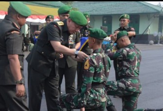  Kepala Pusat Perhubungan TNI AD Mayor Jenderal TNI Iroth Sonny Edhie, mengukuhkan  Perwira Siswa PA PK 11 orang dan Diktukpa 12 orang, Taruna Akmil 9 orang sebagai warga Korps Perhubungan. Senin (18/12/2023)