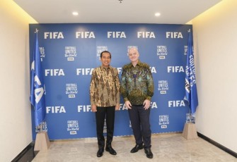 Presiden Joko Widodo (Jokowi) dan Presiden FIFA Gianni Infantino
