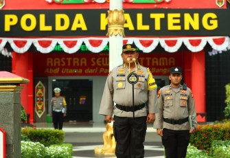 Irwasda Polda Kalteng Kombes Pol. Ady Soeseno, S.I.K., M.H., saat pimpin  Apel Gelar Pasukan Operasi Zebra Telabang 2023 di Lapangan Barigas Mapolda setempat, Senin (4/9/2023) pagi. 