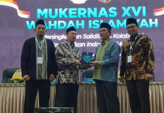 Penyerahan cindera mata