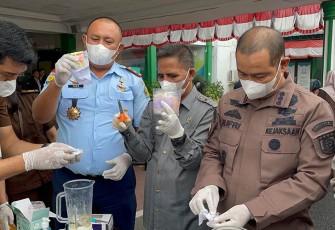 Kalapas Binjai saat Hadiri Pemusnahan Barang Bukti di Kejari Binjai