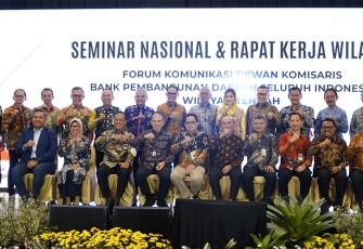 Foto Bersama usai acara