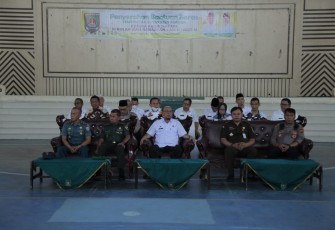 Sekretaris Daerah Kabupaten Asahan Serahkan Bantuan Beras Kepada Kaum Dhu'afa