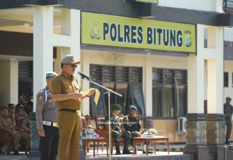 Walikota Bitung saat membacakan amanat Kapolri