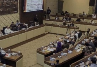 Rapat konsultasi yang digelar Komisi II DPR RI, di Komplek Parlemen Senayan, Jakarta, Rabu (20/9/23) malam.
