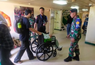 Prajurit Kolinlamil Dukung Pengamanan Natal dan Tahun Baru 2024
