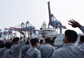 Bakamla RI saat Lepas Kepulangan Indian Coast Guard Ship Samudra Prahari