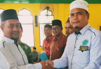 Bagian Kesra melakukan pembinaan terhadap guru ngaji dan pengurus masjid, sekaligus pengukuhan pengurus MUI di kecamatan Tanjung Kemuning, Kelam Tengah, Padang Guci Hulu, Padang Guci Hilir, Kaur Utara dan kecamatan Lungkang Kule di Masjid Jamik Saif Alitasif desa Rigangan I kecamatan Kelam Tengah, Selasa (7/03/2023).
