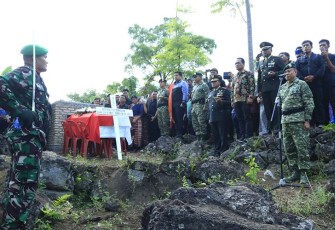 Upacara pemakaman Serka Anumerta Roybertus Simbolon