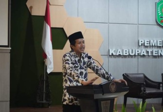 Wakil Bupati Trenggalek, Syah Muhamad Natanegara saat membuka seminar anti radikalisme, di Gedung Bawarasa Kabupaten Trenggalek, Kamis (15/6/2023).