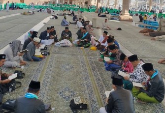 Ketua LSN dan PMI di Madinah saat Doa Bersama Untuk Satu Abad NU 