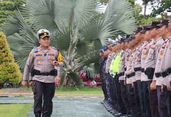 Kapolres Pasaman Barat Pimpin Apel Gelar Pasukan Operasi Lilin Singgalang 2023
