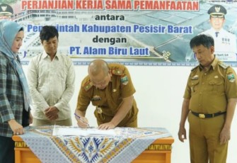 Pemkab Pesibar Teken Perjanjian Kerja Sama Dengan PT ABL 