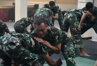 Korem 081/DSJ Bekali Anggotanya Dengan Bela Diri Taktis