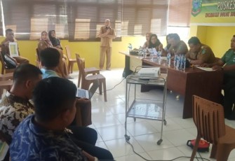 Bhabinkamtibmas Polsek Dolok, Bripka Sigit Dalimunthe, menghadiri acara yang merupakan program stop buang air besar sembarangan (BAB), Senin (17/7/2023)
