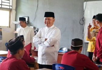 Gubernur Bengkulu Rohidin Mersyah     