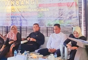 Anggota DPRD kabupaten Bintan saat menghadiri Musrembang tingkat kecamatan