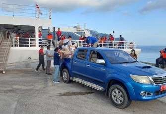 KN Tanjung Datu-301 saat Bertolak Antar Bansos ke Pulau Serasan