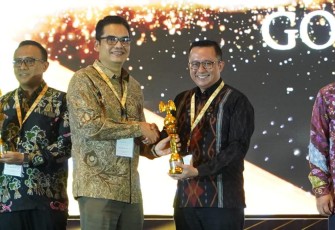  Bank Jatim berhasil mendapat penghargaan gold rank dalam The Asia Sustainability Reporting Rating (ASRRAT) 2023.