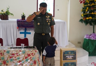 Komandan Korem (Danrem) 022/Pantai Timur Kolonel Inf Agustatius Sitepu, S.Sos. M.SI., M. Han., laksanakan kegiatan Baksos dalam rangka Peringatan Hari Juang TNI AD Tahun 2023, yang dilaksanakan diwilayah Kota Pematang Siantar, Rabu (13/12/2023)