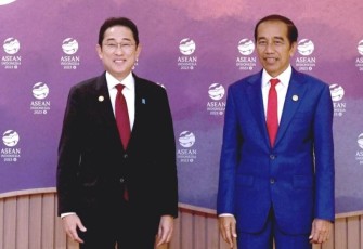  Presiden Jokowi saat menggelar pertemuan bilateral dengan Perdana Menteri (PM) Jepang Fumio Kishida di Jakarta Convention Center (JCC), Jakarta, pada Kamis, 7 September 2023.