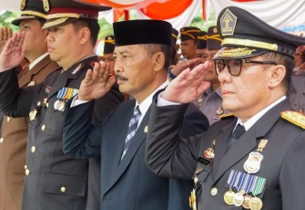 Sekretaris Daerah Provinsi Kepri Adi Prihantara saat Hadiri Upacara HDKD di Kanwil Kumham Kepri.