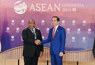 Presiden Jokowi saat PM Papua Nugini (PNG), James Marape, di Ruang Kakatua, Jakarta Convention Center (JCC), Jakarta, pada Kamis, 7 September 2023. 