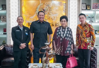 Bamsoet saat menerima Ketua Umum Walubi Hartati Murdaya bersama Sekjen Walubi Romo Asun, di Jakarta, Jumat (13/10/23).