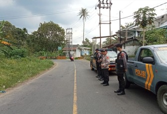 Anggota Polsek PUT saat Patroli Kawasan Rawan