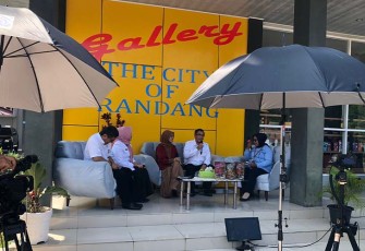 Pj Wali Kota Payakumbuh, Rida Ananda menjadi narasumber Batiah Geliat Ekonomi Kreatif di Kota Payakumbuh.