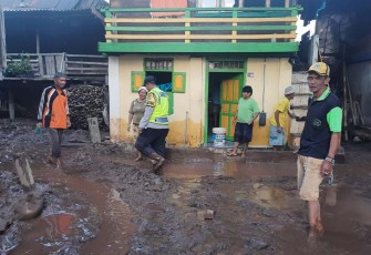 Dampak banjir di Desa Nanti Giri dan Desa Pelajaran, Kecamatan Jarai Kabupaten Lahat, Kamis (09 /03/2023).