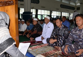 Lantamal V saat Gelar Doa Bersama