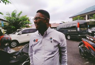 Direktur Utama PD Bangun Bitung Rizal Lumombo usai menjalani pemeriksaan