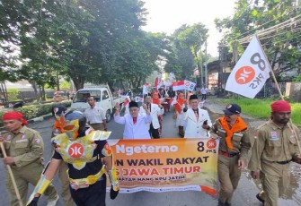 Suasana pendaftaran calon anggota legeslatif (caleg) DPRD dari PKS Jatim di KPU, Jumat 13 Mei 2023