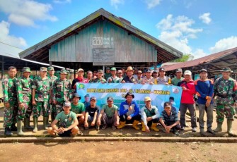 Koramil 1005-06/Belawang Laksanakan Karya Bakti Mengatasi Banjir dan Wabah Penyakit 