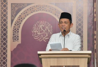  Gubernur Kepulauan Riau Ansar Ahmad