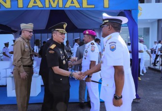 Pangdam I/BB saat menghadiri acara Serah Terima Jabatan (Sertijab) Komandan Lantamal I Belawan yang dihelat di Dermaga Lantamal I Belawan, Medan, Sumatera Utara, Rabu (31/1/2024)