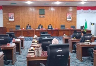 Rapat Paripurna Jawaban Eksekutif Atas Pandangan Umum Fraksi-Fraksi DPRD Terhadap Raperda Tentang APBD P Kabupaten Kaur Tahun 2024