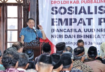 Ketua MPR RI sekaligus Wakil Ketua Umum Partai Golkar Bambang Soesatyo dalam Sosialisasi Empat Pilar MPR RI hari ke-9 dalam kunjungannya ke Dapil-7 Jawa Tengah bersama DPD Lembaga Dakwah Islam Indonesia (LDII) Kabupaten Purbalingga Jawa Tengah, Jumat (26/1/24)
