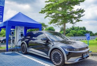 Ilustrasi SPKLU PLN di rest area tol