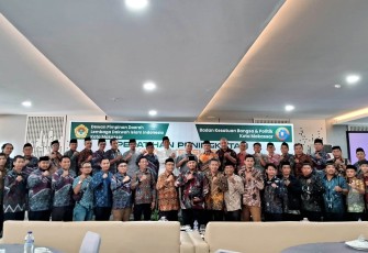 Kepala Badan Kesatuan Bangsa dan Politik (Kesbangpol) Kota Makassar, Andi Buktie Djufri SP Msi menjadi narasumber kegiatan pelatihan peningkatan kompetensi Sumber Daya Manusia (SDM) Pengurus PC/PAC/DPD Lembaga Dakwah Islam Indonesia (LDII) se-Kota Makassar di Hotel Aerotel Smile, Jalan Muchtar Lutfi, Kota Makassar, Sulawesi Selatan, Sabtu (8/9/2024)
