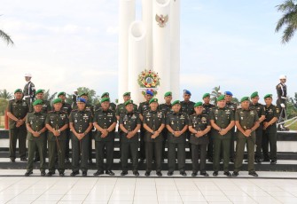 Korem 041/Gamas Gelar Ziarah di Makam Pahlawan
