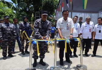 Wadan Lantamal V Resmikan 250 Rumah Tingal Layak Huni Karya Bakti TNI AL Kerjasama Pemprov Jatim