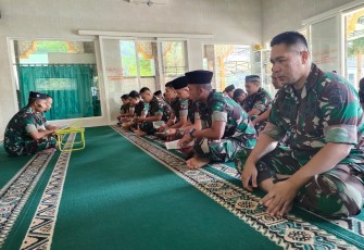 Doa Bersama dan Yasinan Warga Menarmed 2 Kostrad