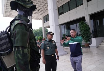 Panglima TNI Tinjau Gelar Bekal Kaporlap dan Kapsatlap Satgas Opsdagri Tahun 2025