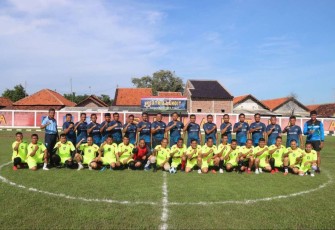 Pertandingan Persahabatan Sepak bola Lanal Tegal VS Stradar 214 Tegal 