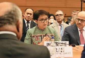 Menlu Retno Marsudi di akhir pidatonya dalam Segmen Tingkat Tinggi Konferensi Perlucutan Senjata di Jenewa, Swiss pada Senin, 26 Februari 2024.