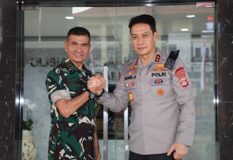 Pangdam IX/Udayana Mayjen TNI Muhammad Zamroni, S.I.P., M.Si., melaksanakan kunjungan silaturahmi perdananya ke Mapolda Bali, pada Kamis (22/8/2024)