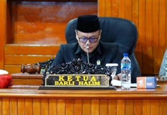 Ketua DPRD BS, Barli Halim,