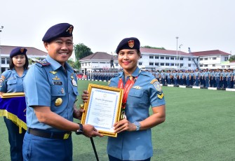 Panglima Kolinlamil Sampaikan Rasa Bangga Kepada Prajurit Kolinlamil yang Berprestasi 